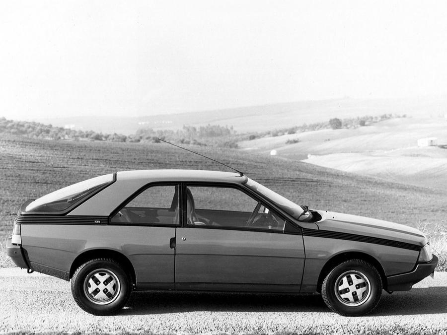  Renault Fuego 1980 года  (фото 9 из 12)